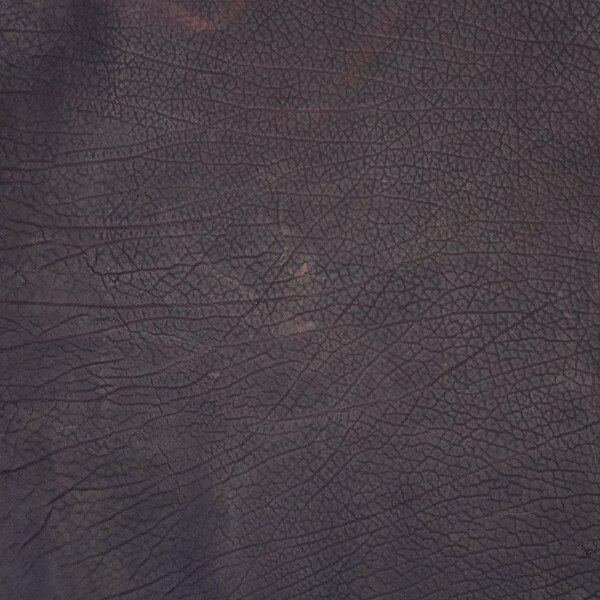 SGBDS.Matte Dark Brown.03.jpg Shrunken Grain Buffalo Double Shoulders Image